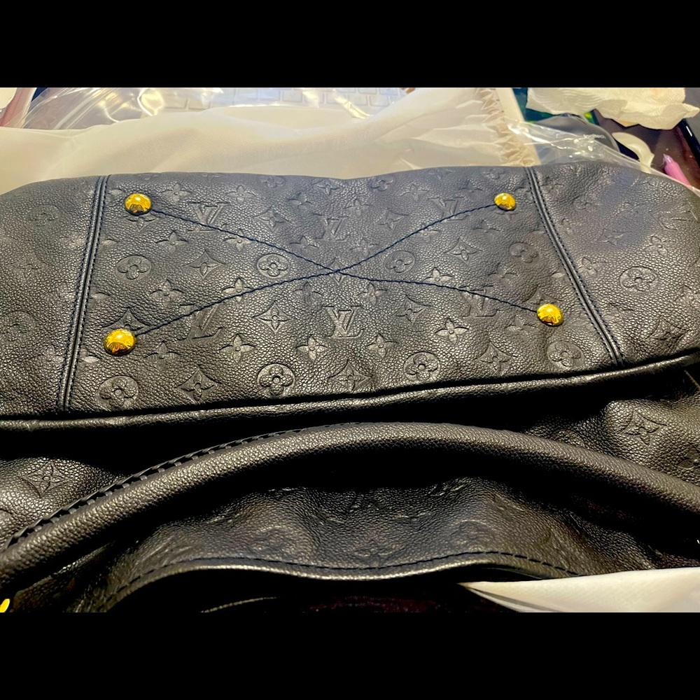 Navy blue artsy lv
